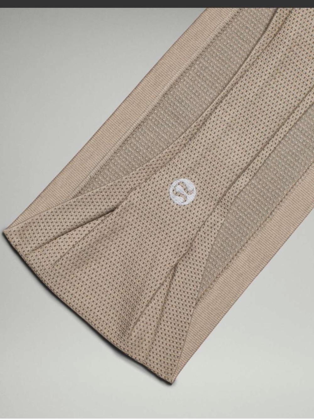 Lululemon metal vent headband